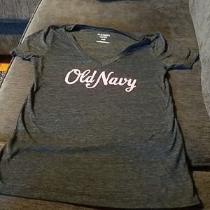Old Navy grey tee